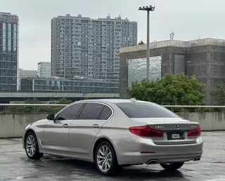 BMW 5 Series 2018 528Li Edición especial listada interior foto 18 BMW 5 Series 2018 528Li Edición especial listada interior foto 18
