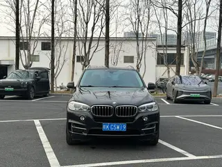 BMW X5 2018 xDrive28i exterior photo 2
