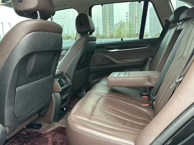 BMW X5 2018 xDrive28i interior photo 8