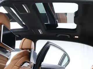 BMW 7 Series 2018 730Li Premium Class M Sports suit exterior photo 8