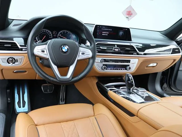 BMW 7 Series 2018 730Li Premium Class M Sports suit interior photo 11