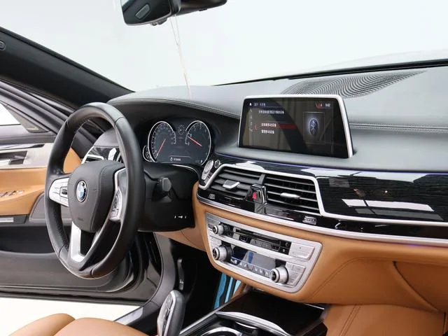 BMW 7 Series 2018 730Li Premium Class M Sports suit interior photo 14
