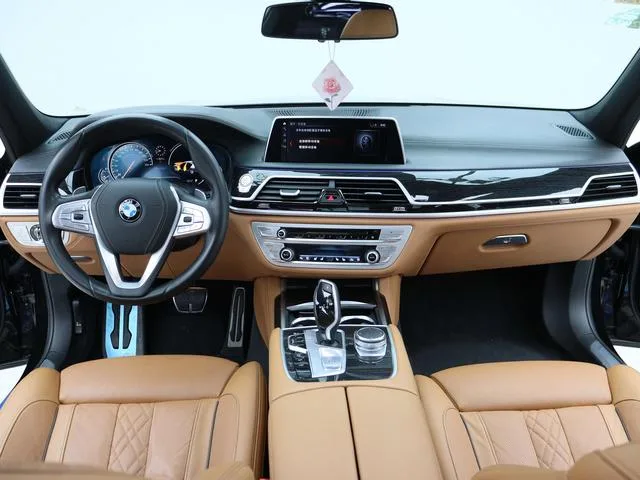 BMW 7 Series 2018 730Li Premium Class M Sports suit interior photo 15