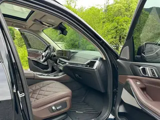 BMW X5 2023 xDrive30Li M Conjunto deportivo interior foto 11 BMW X5 2023 xDrive30Li M Conjunto deportivo interior foto 11