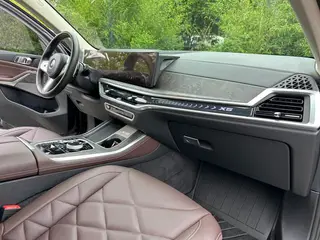 BMW X5 2023 xDrive30Li M Conjunto deportivo interior foto 12 BMW X5 2023 xDrive30Li M Conjunto deportivo interior foto 12