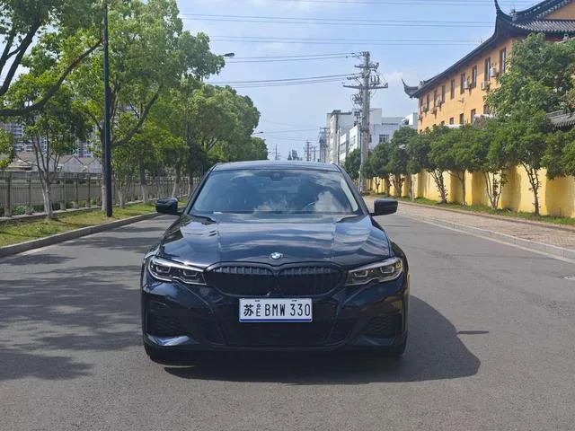 BMW 3 Series 2020 325Li M Set de nuit de sport extérieur photo 2