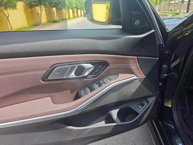 BMW 3 Series 2020 325Li M Set de nuit de sport extérieur photo 4