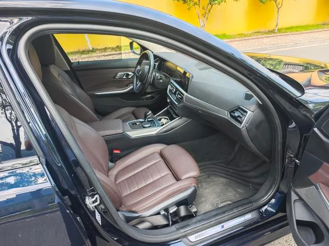 BMW 3 Series 2020 325Li M Set de nuit de sport intérieur photo 13