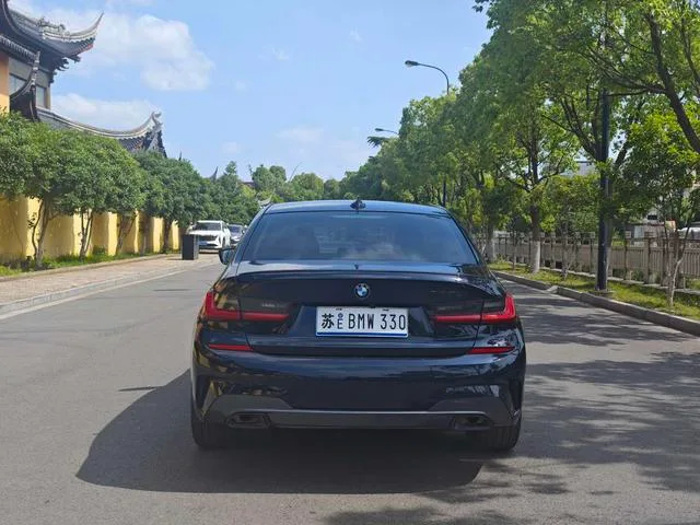 BMW 3 Series 2020 325Li M Set de nuit de sport intérieur photo 16