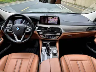BMW 6 Series GT 2019 630i Luxury Design Set exterior photo 7