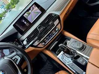 BMW 6 Series GT 2019 630i Luxury Design Set interior photo 11