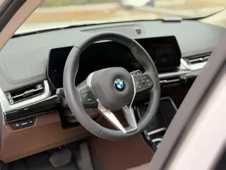 BMW X1 2023 sDrive25Li X Traje de diseño exterior foto 10 BMW X1 2023 sDrive25Li X Traje de diseño exterior foto 10