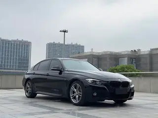 BMW 3 Series 2019 320Li M Sports Obsidian Night Edition exterior photo 3