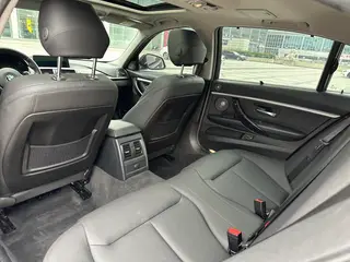 BMW 3 Series 2019 320Li M Sports Obsidian Night Edition interior photo 14