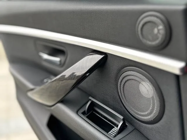 BMW 3 Series 2019 320Li M Sports Obsidian Night Edition interior photo 15