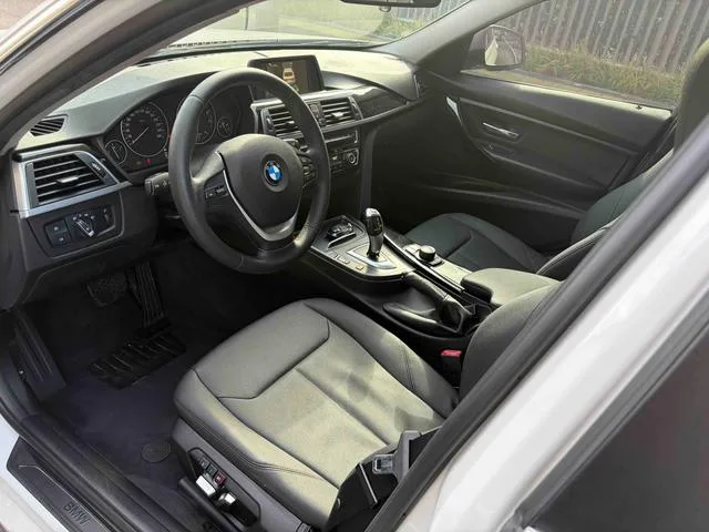 BMW 3 Series 2017 320Li Estilo de moda exterior foto 6 BMW 3 Series 2017 320Li Estilo de moda exterior foto 6