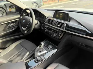 BMW 3 Series 2017 320Li Estilo de moda interior foto 12 BMW 3 Series 2017 320Li Estilo de moda interior foto 12
