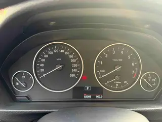 BMW 3 Series 2017 320Li Estilo de moda interior foto 13 BMW 3 Series 2017 320Li Estilo de moda interior foto 13