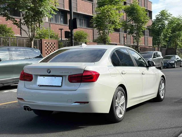 BMW 3 Series 2017 320Li Estilo de moda interior foto 16 BMW 3 Series 2017 320Li Estilo de moda interior foto 16