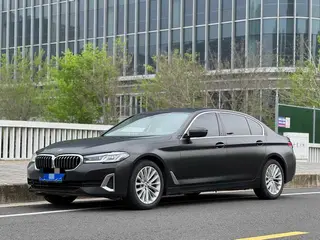 BMW 5 Series 2021 525Li Ensemble de luxe extérieur photo 1