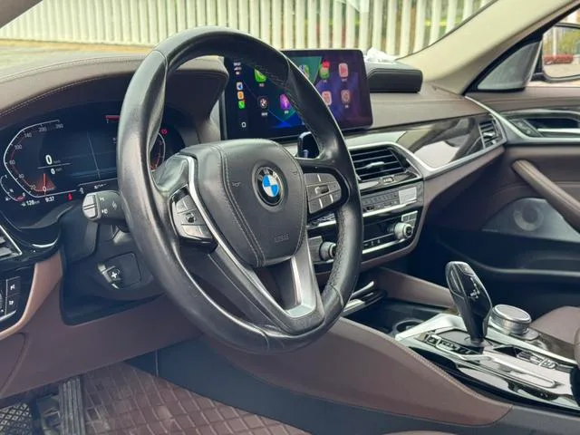BMW 5 Series 2021 525Li Ensemble de luxe extérieur photo 10
