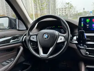 BMW 5 Series 2021 525Li Ensemble de luxe intérieur photo 14