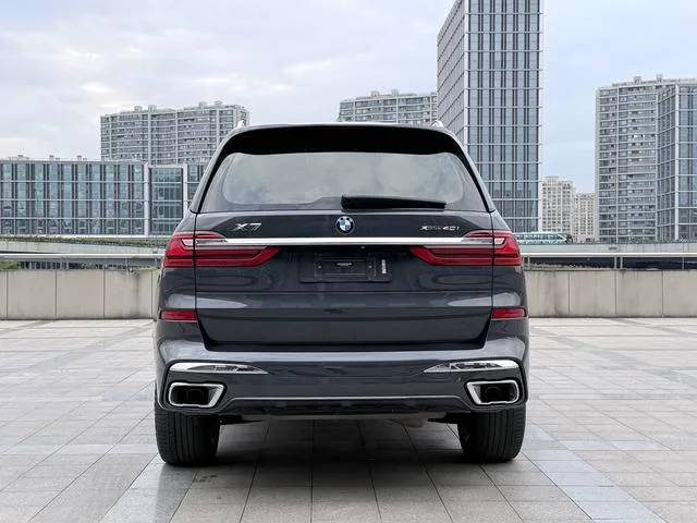BMW X7 2020 xDrive40i Premium Class M Sports suit interior photo 14