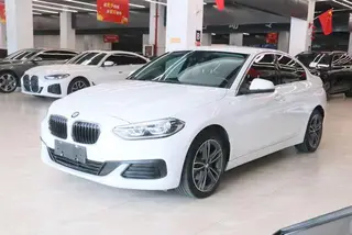 BMW 1 Series 2020 120i Style tendance