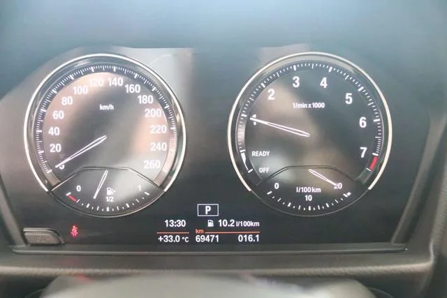 BMW 1 Series 2020 120i Estilo de moda exterior foto 5