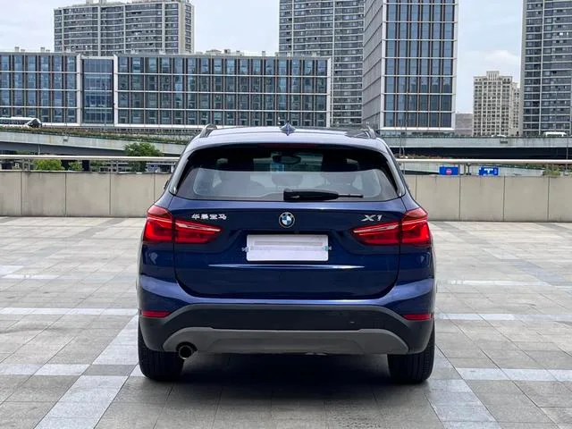 BMW X1 2016 sDrive18Li Estilo de moda interior foto 15