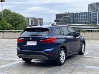 BMW X1 2016 sDrive18Li Estilo de moda interior foto 16