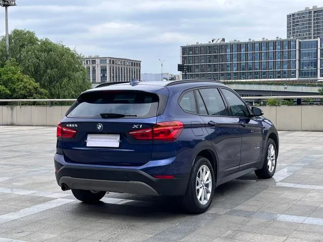 BMW X1 2016 sDrive18Li Estilo de moda interior foto 16