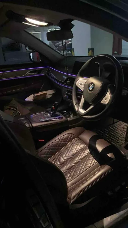 BMW 7 Series 2019 Restyling 740Li Leading Type Luxury Set exterior photo 4