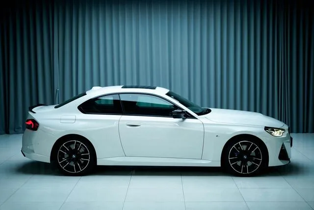 BMW 2 Series 2025 M240i xDrive Coupe exterior photo 6 BMW 2 Series 2025 M240i xDrive Coupe exterior photo 6