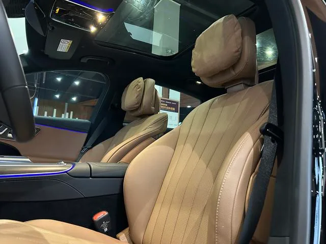 Mercedes-Benz E-Class 2025 Restyling E 300 L Luxury type Passenger car exterior photo 10 Mercedes-Benz E-Class 2025 Restyling E 300 L Luxury type Passenger car exterior photo 10