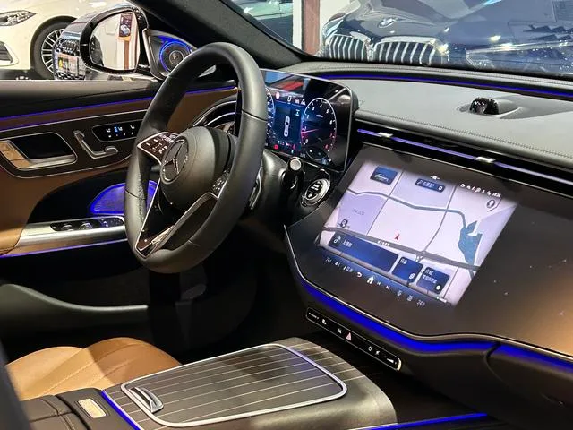 Mercedes-Benz E-Class 2025 Restyling E 300 L Luxury type Passenger car interior photo 11 Mercedes-Benz E-Class 2025 Restyling E 300 L Luxury type Passenger car interior photo 11