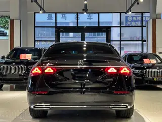 Mercedes-Benz E-Class 2025 Restyling E 300 L Luxury type Passenger car interior photo 18 Mercedes-Benz E-Class 2025 Restyling E 300 L Luxury type Passenger car interior photo 18