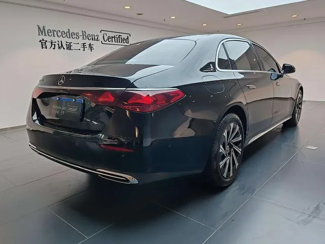 Mercedes-Benz E-Class 2025 E 300 L Luxury type Passenger car exterior photo 6 Mercedes-Benz E-Class 2025 E 300 L Luxury type Passenger car exterior photo 6