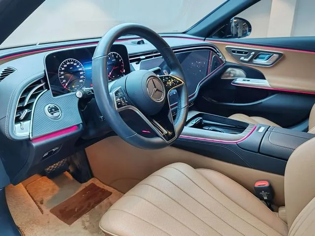 Mercedes-Benz E-Class 2025 E 300 L Luxury type Passenger car interior photo 14 Mercedes-Benz E-Class 2025 E 300 L Luxury type Passenger car interior photo 14