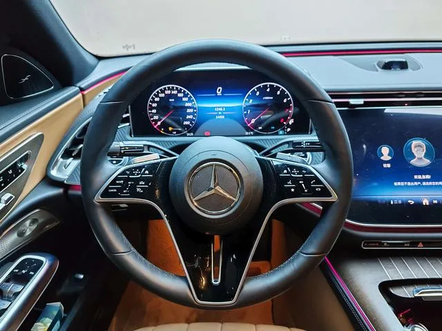 Mercedes-Benz E-Class 2025 E 300 L Luxury type Passenger car interior photo 19 Mercedes-Benz E-Class 2025 E 300 L Luxury type Passenger car interior photo 19