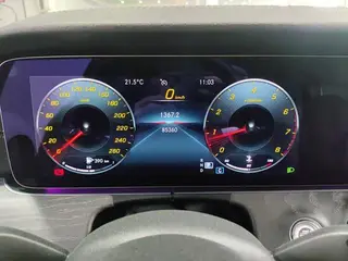 Mercedes-Benz E-Class 2022 Three changes E 300 L Fashionable Passenger car interior photo 12 Mercedes-Benz E-Class 2022 Three changes E 300 L Fashionable Passenger car interior photo 12