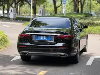 Mercedes-Benz E-Class 2022 Three changes E 300 L Fashionable Passenger car interior photo 13 Mercedes-Benz E-Class 2022 Three changes E 300 L Fashionable Passenger car interior photo 13