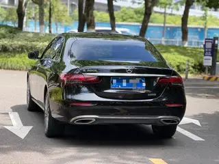 Mercedes-Benz E-Class 2022 Three changes E 300 L Fashionable Passenger car interior photo 15 Mercedes-Benz E-Class 2022 Three changes E 300 L Fashionable Passenger car interior photo 15