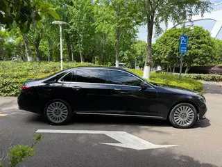 Mercedes-Benz E-Class 2022 Three changes E 300 L Fashionable Passenger car interior photo 17 Mercedes-Benz E-Class 2022 Three changes E 300 L Fashionable Passenger car interior photo 17