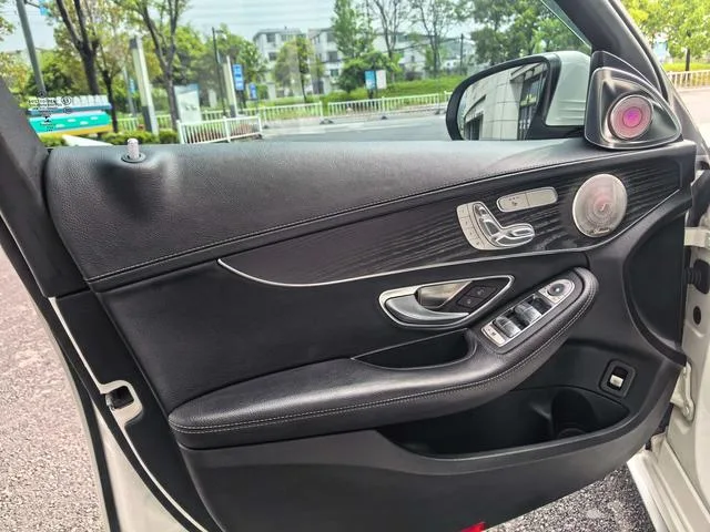 Mercedes-Benz C-Class 2021 C 260 L Sports version exterior photo 10 Mercedes-Benz C-Class 2021 C 260 L Sports version exterior photo 10