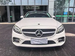 Mercedes-Benz C-Class 2021 C 260 L Sports version interior photo 13 Mercedes-Benz C-Class 2021 C 260 L Sports version interior photo 13