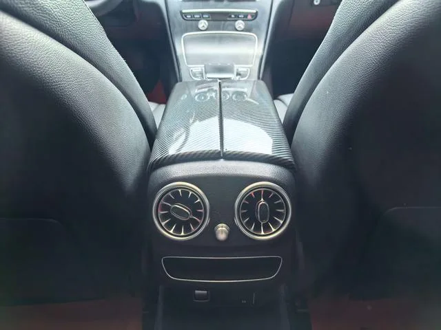 Mercedes-Benz C-Class 2021 C 260 L Sports version interior photo 20 Mercedes-Benz C-Class 2021 C 260 L Sports version interior photo 20