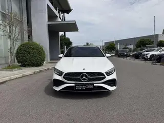 Mercedes-Benz A-Class 2025 A 200 L Fashion Edition exterior photo 2
