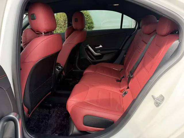 Mercedes-Benz A-Class 2025 A 200 L Fashion Edition interior photo 13