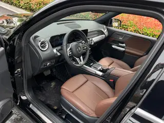 Mercedes-Benz GLB 2023 GLB 220 Fashionable interior photo 11 Mercedes-Benz GLB 2023 GLB 220 Fashionable interior photo 11